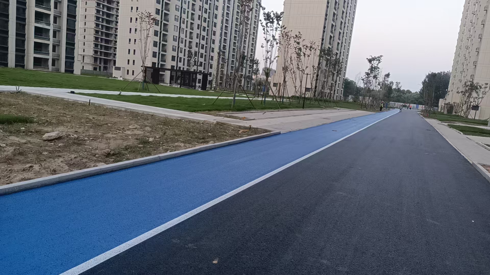河南安阳沥青改色——孔雀蓝